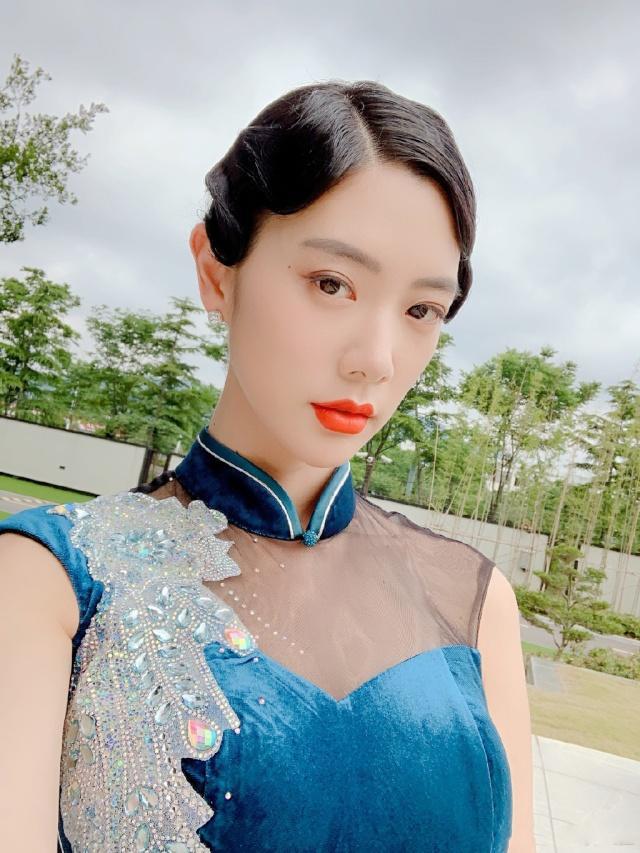 152网主 弹壳与玫瑰